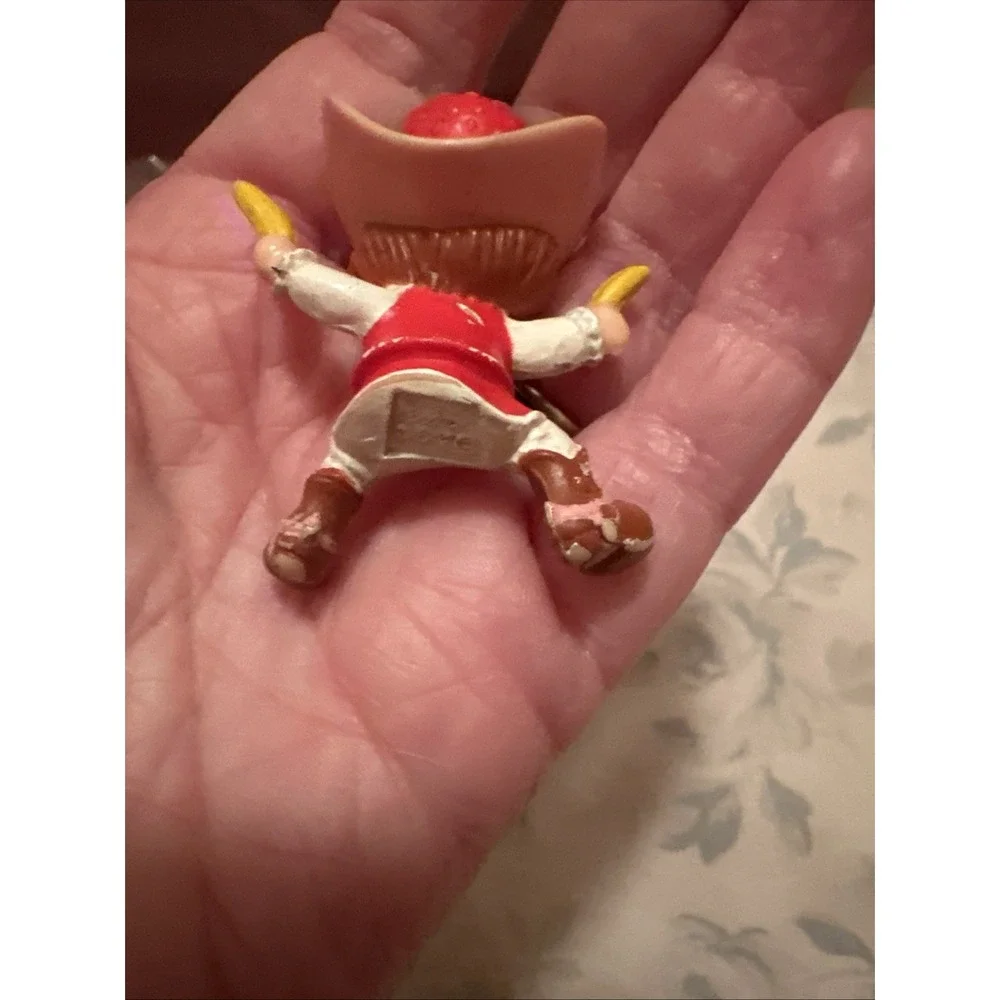 1983 Kenner Strawberry Shortcake on Rockin' Horse Strawberryland Miniatures